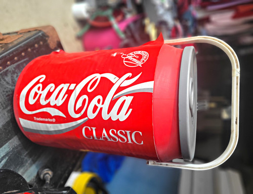 Coca cola classic - classic, can-shaped